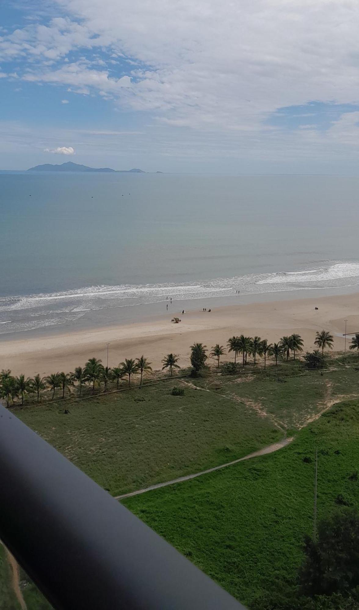 Beachfront Luxury Apartment - Rooftop Pool - Đà Nẵng Extérieur photo