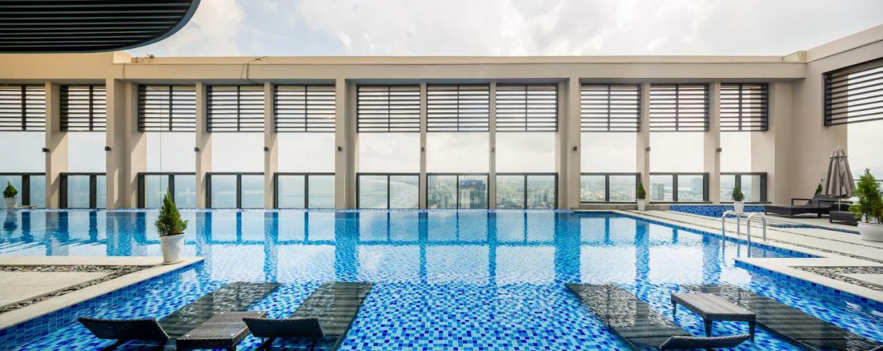 Beachfront Luxury Apartment - Rooftop Pool - Đà Nẵng Extérieur photo